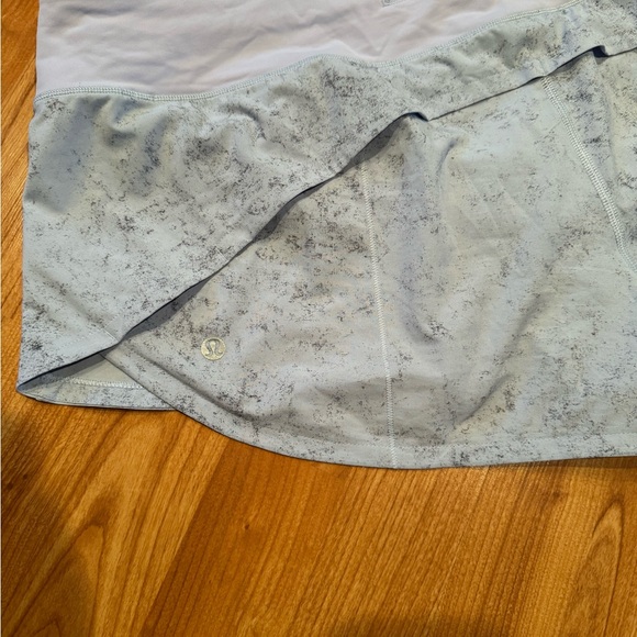 LULULEMON SPEED UP SHORTS “2.5 inch” - Picture 3 of 5